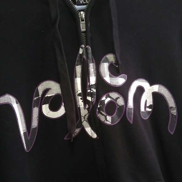 Black Volcom hoodie - Picture 2 of 3